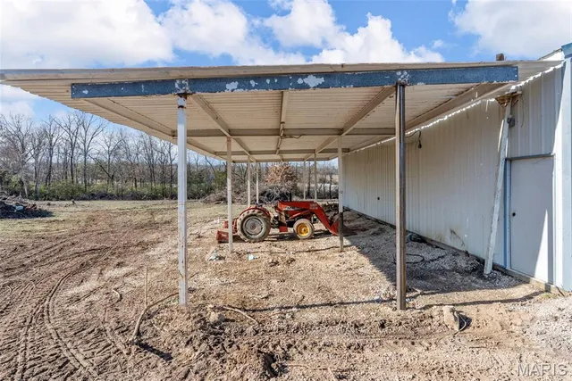 $445,000 | 1937 North Commercial Avenue, St. Clair, MO 63077