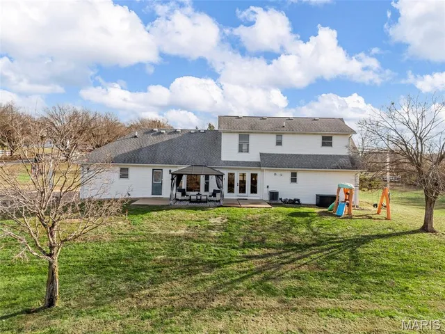 $445,000 | 1937 North Commercial Avenue, St. Clair, MO 63077