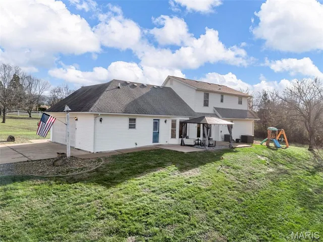 $445,000 | 1937 North Commercial Avenue, St. Clair, MO 63077