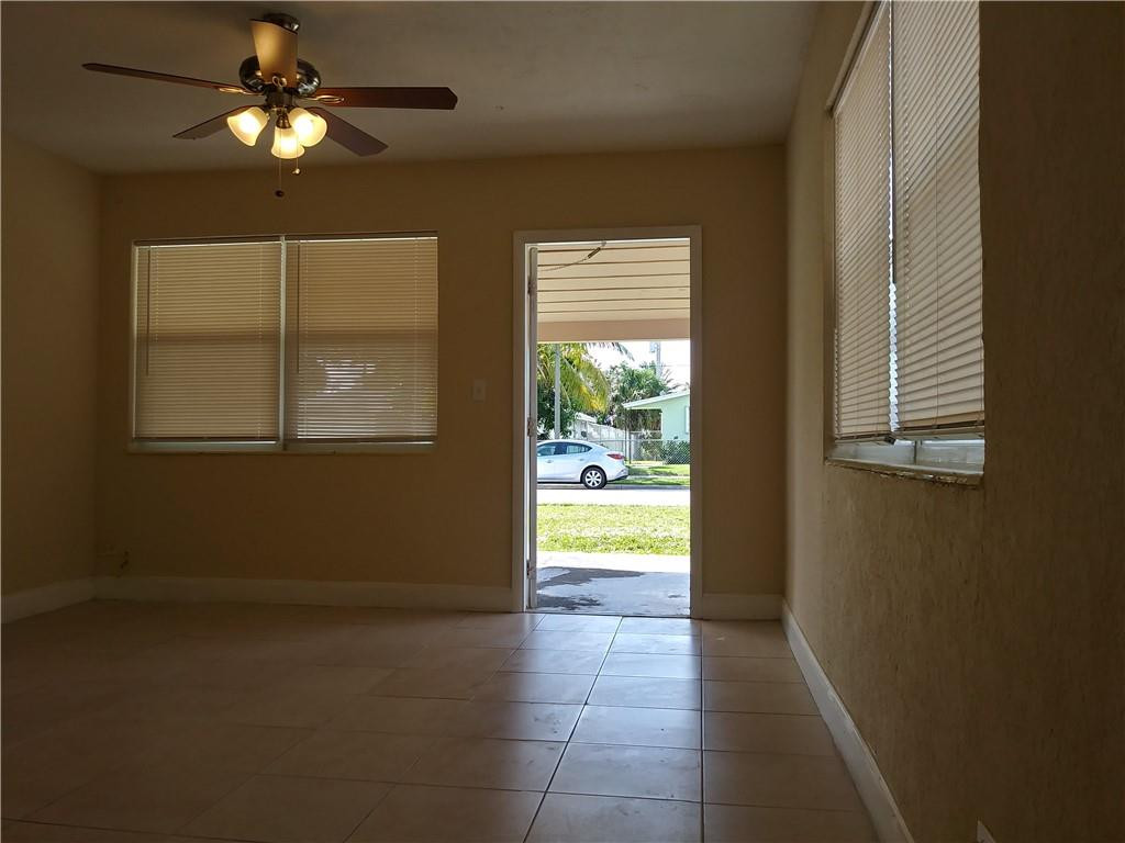 1660 West 9th Street Riviera Beach, FL 33404 - Photo 12 of 20 Photo 12