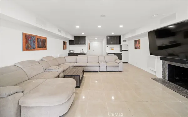 $34,950 | 7930 Vulcan Drive, Los Angeles, CA 90046