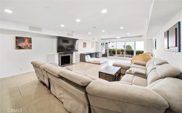 $34,950 | 7930 Vulcan Drive, Los Angeles, CA 90046