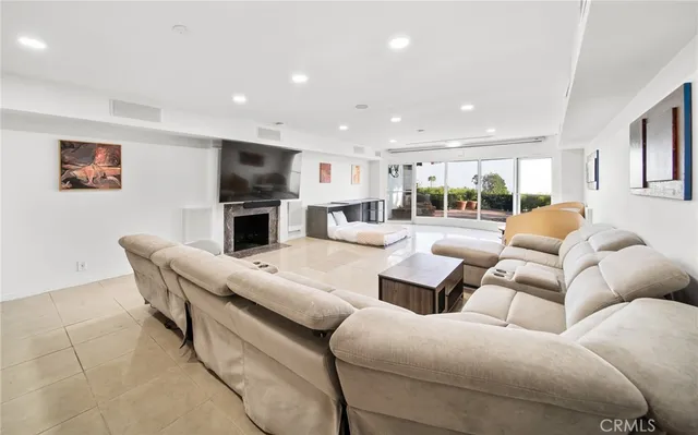 $34,950 | 7930 Vulcan Drive, Los Angeles, CA 90046