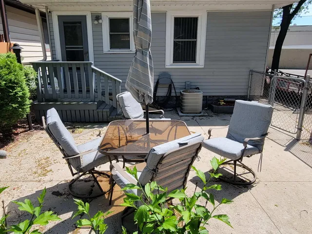 $219,900 | 6850 St James Street, Wauwatosa, WI 53213