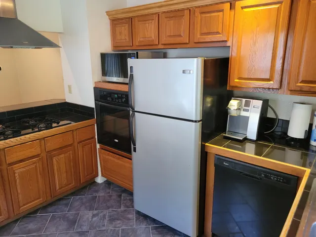 $219,900 | 6850 St James Street, Wauwatosa, WI 53213