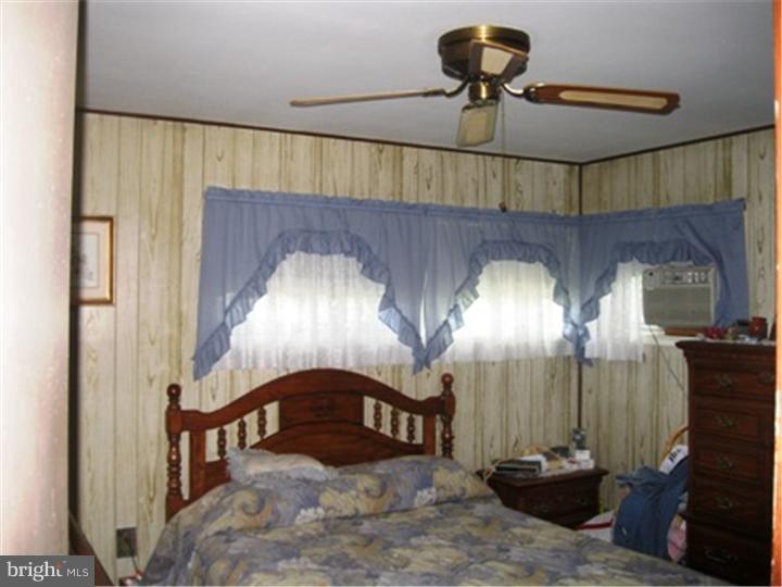 22 Granite Road Levittown, PA 19057 - Photo 8 of 13 Bedroom - Main