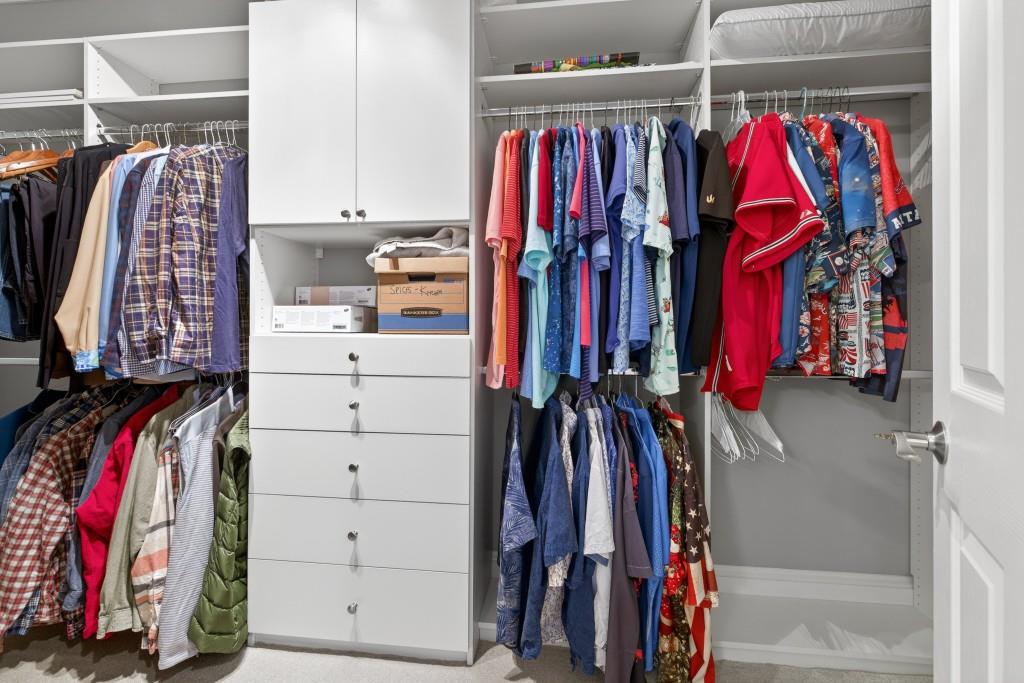 2761 Calloway Court Duluth, GA 30097 - Photo 46 of 124 a view of a walk in closet