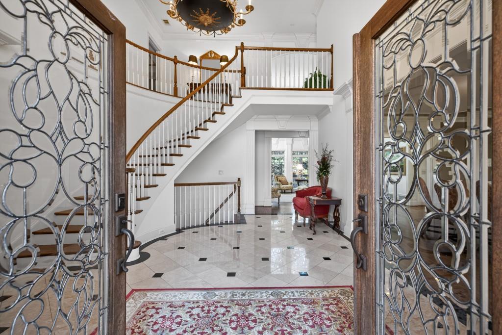 2761 Calloway Court Duluth, GA 30097 - Photo 6 of 124 a view of entryway with a front door