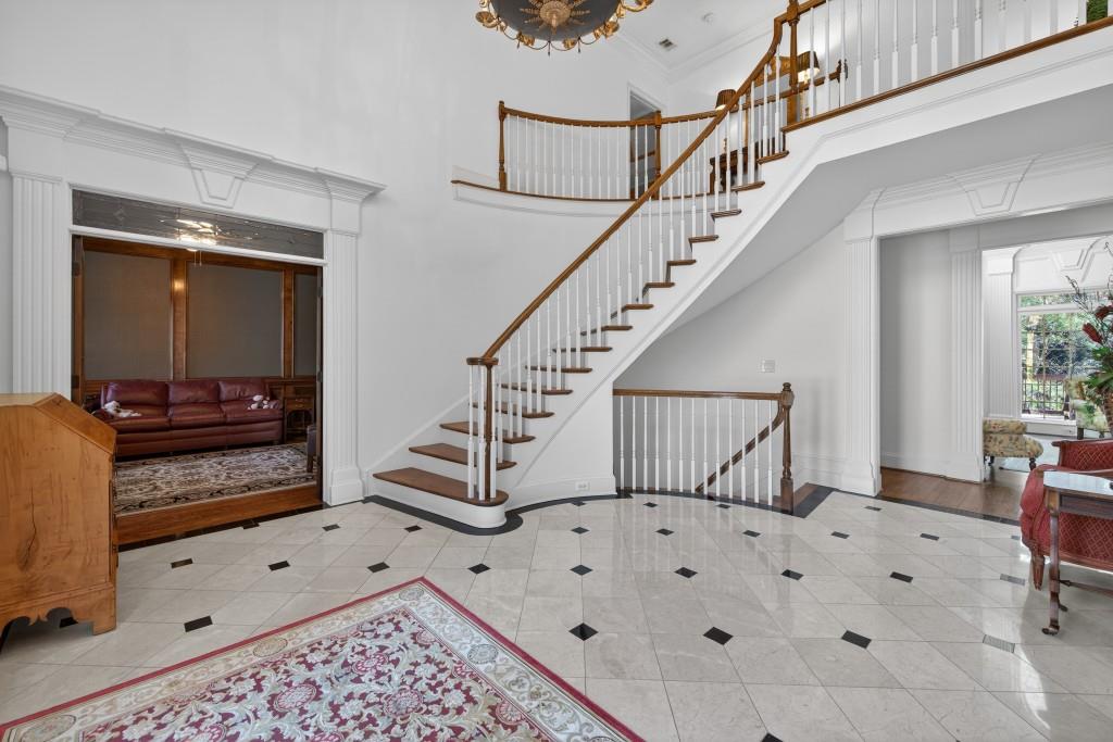 2761 Calloway Court Duluth, GA 30097 - Photo 7 of 124