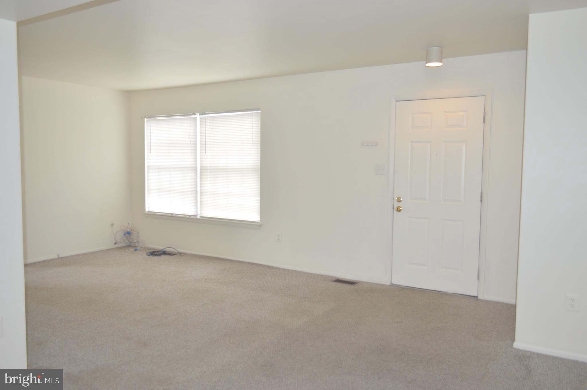 4801 Berwyn House Road, Unit A4801 College Park, MD 20740 - Photo 4 of 22 Living Area