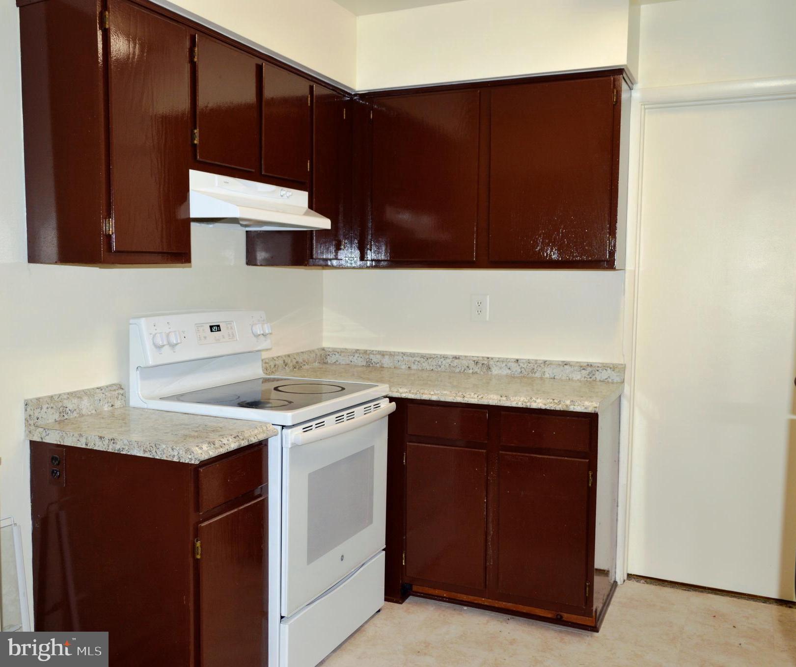 4801 Berwyn House Road, Unit A4801 College Park, MD 20740 - Photo 6 of 22 Kitchen