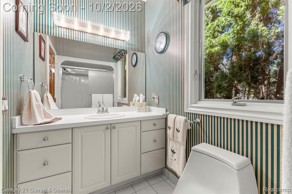20175 Gill Road Livonia, MI 48152 - Photo 32 of 61 Gallery Image 32