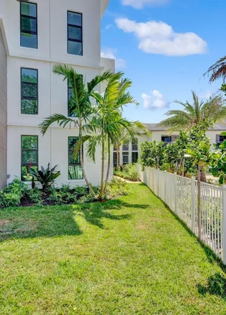 $3,250 | 250 West Hidden Valley Boulevard, Unit 2, Boca Raton, FL 33487