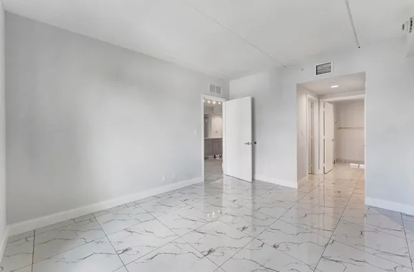 $3,250 | 250 West Hidden Valley Boulevard, Unit 2, Boca Raton, FL 33487