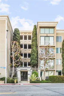 $1,192,000 | 8455 Fountain Avenue, Unit 208, West Hollywood, CA 90069