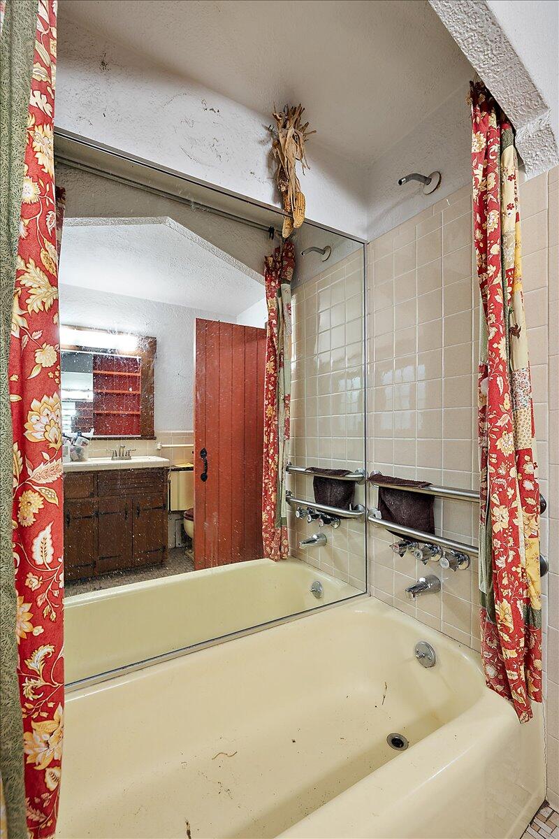 735 Renshaw Avenue Clawson, MI 48017 - Photo 28 of 39 28-735 Renshaw-28