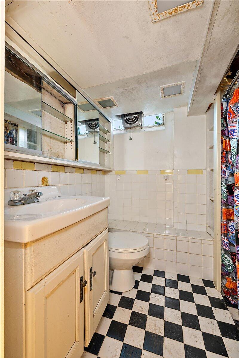 735 Renshaw Avenue Clawson, MI 48017 - Photo 37 of 39 37-735 Renshaw-37