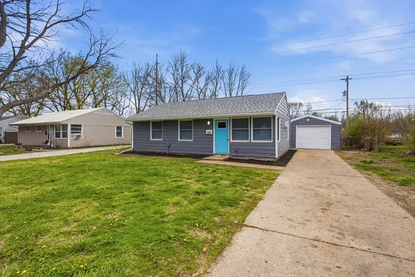 $129,900 | 1409 Joanne Lane, Champaign, IL 61821