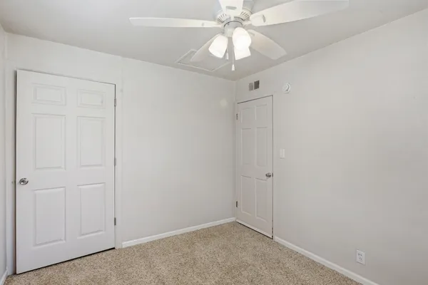 $129,900 | 1409 Joanne Lane, Champaign, IL 61821