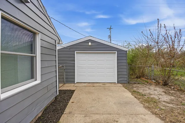 $129,900 | 1409 Joanne Lane, Champaign, IL 61821