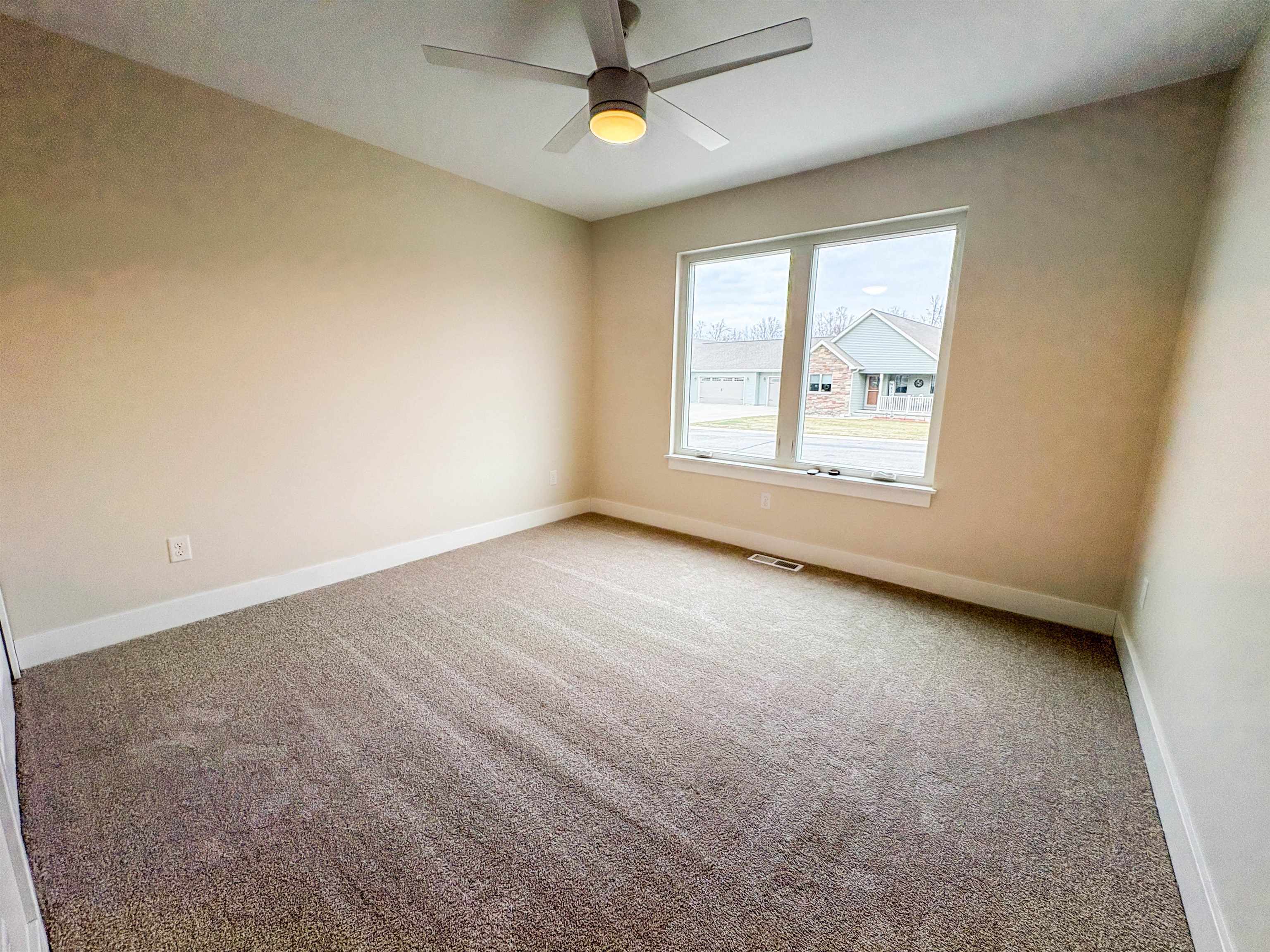 11433 Windmill Pointe Clio, MI 48420 - Photo 22 of 32
