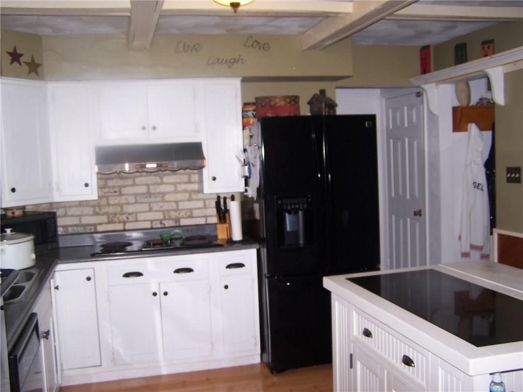 757 Clyde Road New Florence, PA 15944 - Photo 12 of 25 Large kitchen with island, appliances