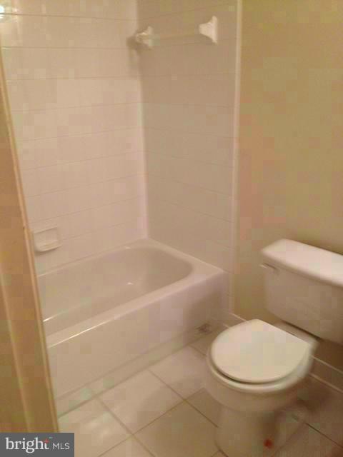 14013 Falconcrest Road Germantown, MD 20874 - Photo 22 of 26 Bath