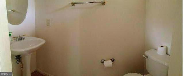 14013 Falconcrest Road Germantown, MD 20874 - Photo 7 of 26 powder room