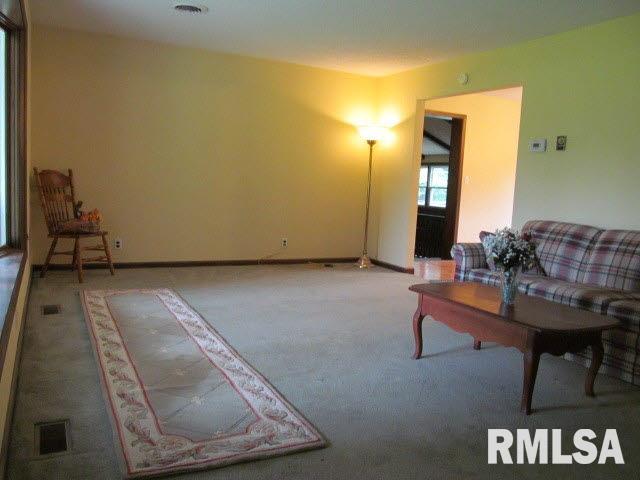 5311 Richview Road Mount Vernon, IL 62864 - Photo 3 of 34