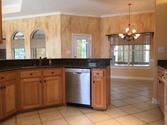 11067 Lake Circle Daphne, AL 36526 - Photo 6 of 27