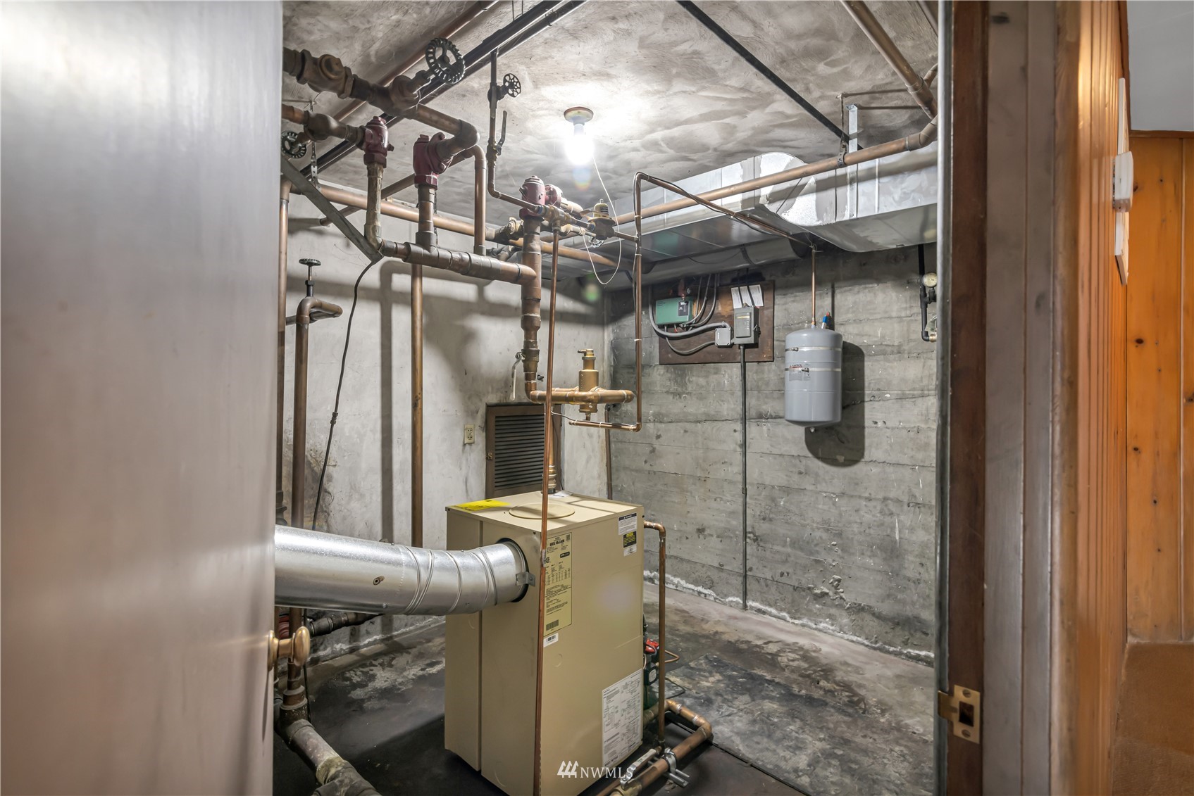 591 Pleasant Bay Road Bellingham, WA 98229 - Photo 28 of 40 a view of storage and utility room