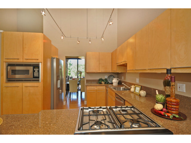 1691 Grant Road Mountain View, CA 94040 - Photo 10 of 25