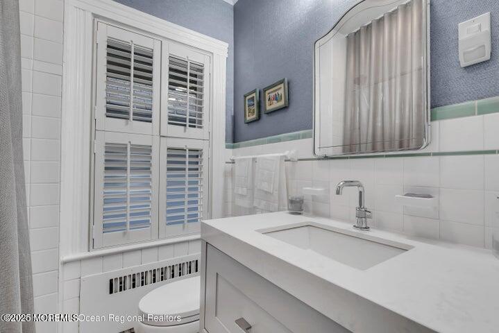 15 Buena Vista Court Allenhurst, NJ 07711 - Photo 19 of 24 15 Buena Vista Court bathroom