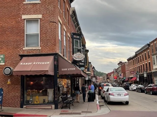 $199,900 | 10 Farmstead Drive, Galena, IL 61036