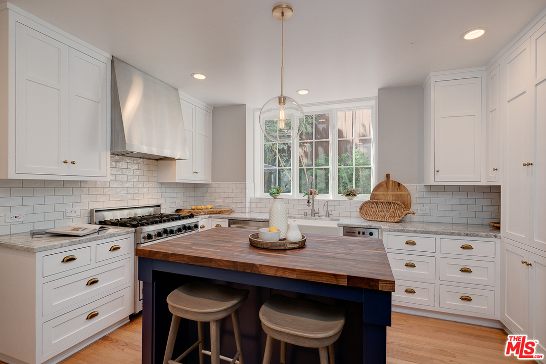 2529 North Commonwealth Avenue Los Angeles, CA 90027 - Photo 16 of 45