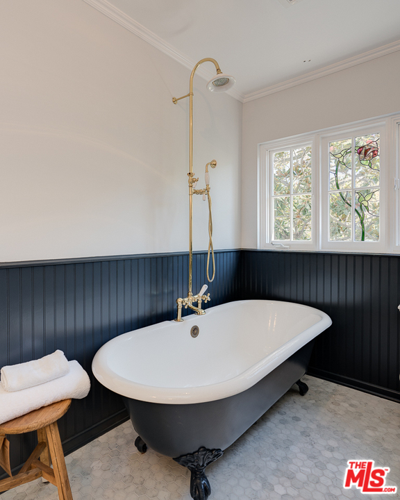 2529 North Commonwealth Avenue Los Angeles, CA 90027 - Photo 31 of 45