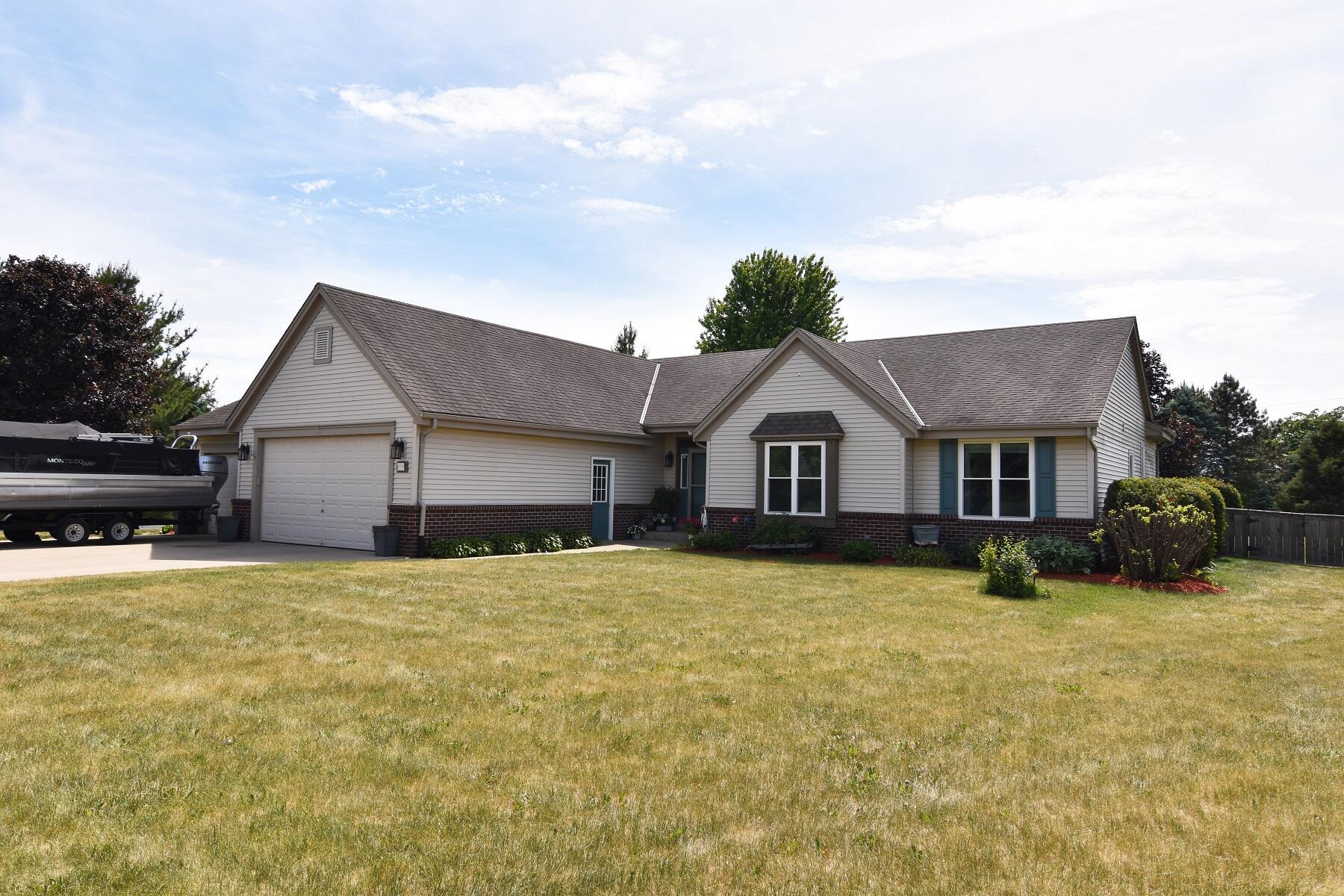 Front Exterior View 1 (1)