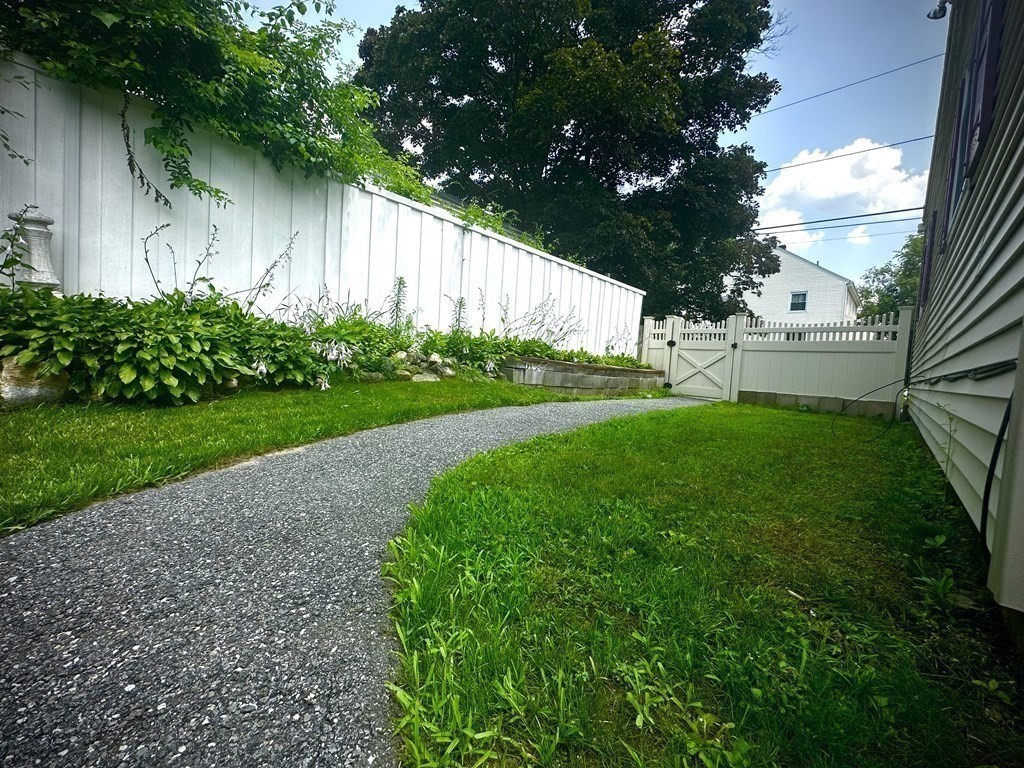 34 Birchwood Road Methuen, MA 01844 - Photo 9 of 20 Gallery Image 9