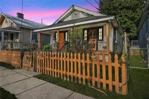 $235,000 | 9029-31 Hickory Street, New Orleans, LA 70118