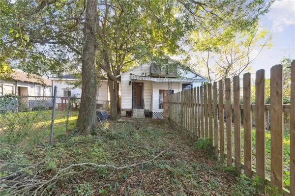 $235,000 | 9029-31 Hickory Street, New Orleans, LA 70118