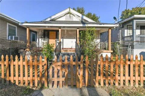 $235,000 | 9029-31 Hickory Street, New Orleans, LA 70118