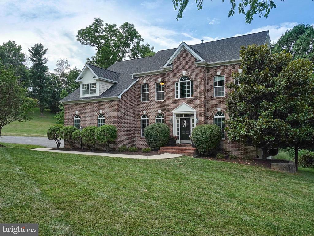 6354 South Clifton Road Frederick, MD 21703 - Photo 2 of 50 Welcome to 6354 S. Clifton Road!