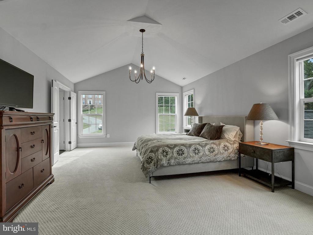 6354 South Clifton Road Frederick, MD 21703 - Photo 24 of 50 Owner Suite w/ Vaulted Ceiling & Sitting Area