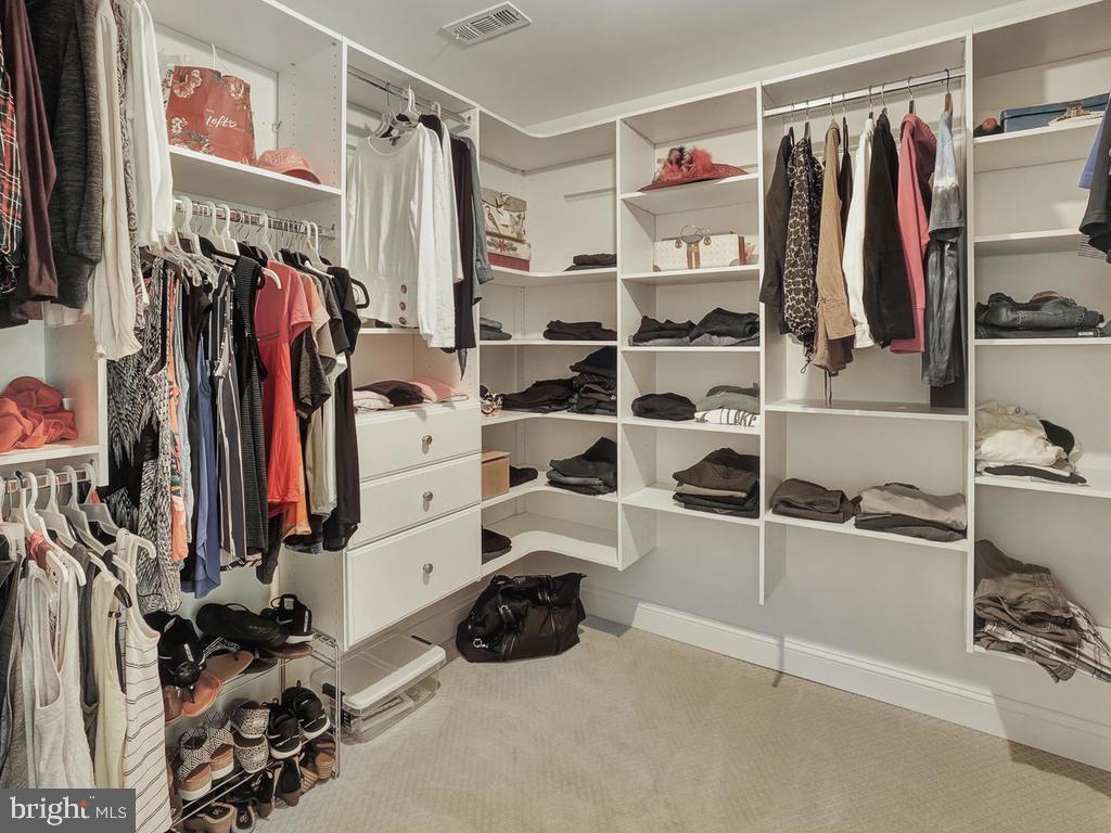6354 South Clifton Road Frederick, MD 21703 - Photo 30 of 50 Owners Suite Walk-In Closet