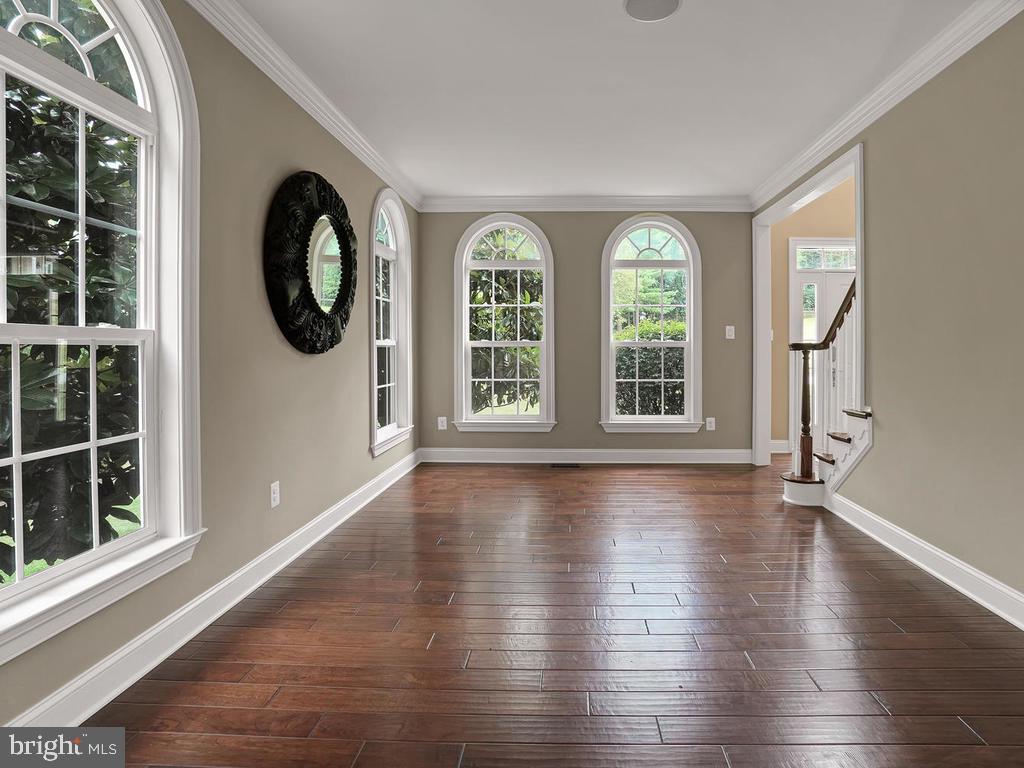 6354 South Clifton Road Frederick, MD 21703 - Photo 9 of 50