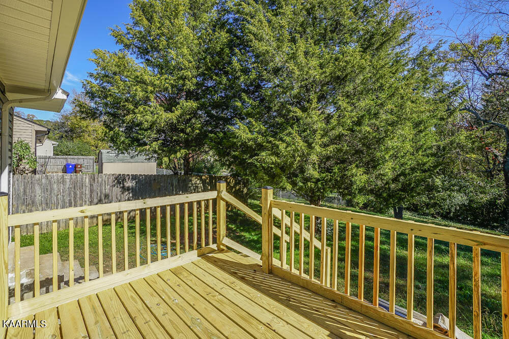 133 West Arrowwood Road Oak Ridge, TN 37830 - Photo 10 of 27 DSC09420