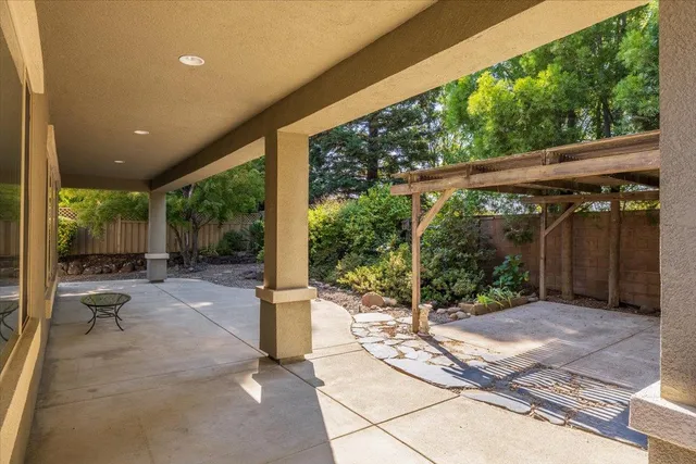 $569,950 | 1975 Mary Rose Lane, Lincoln, CA 95648