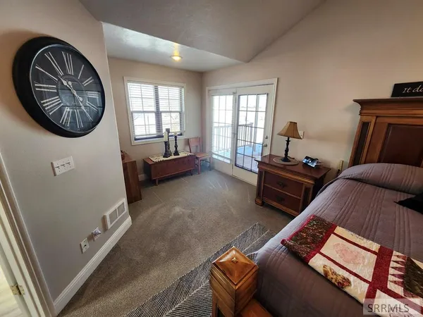 $715,000 | 1044 North 1000 East, Shelley, ID 83274