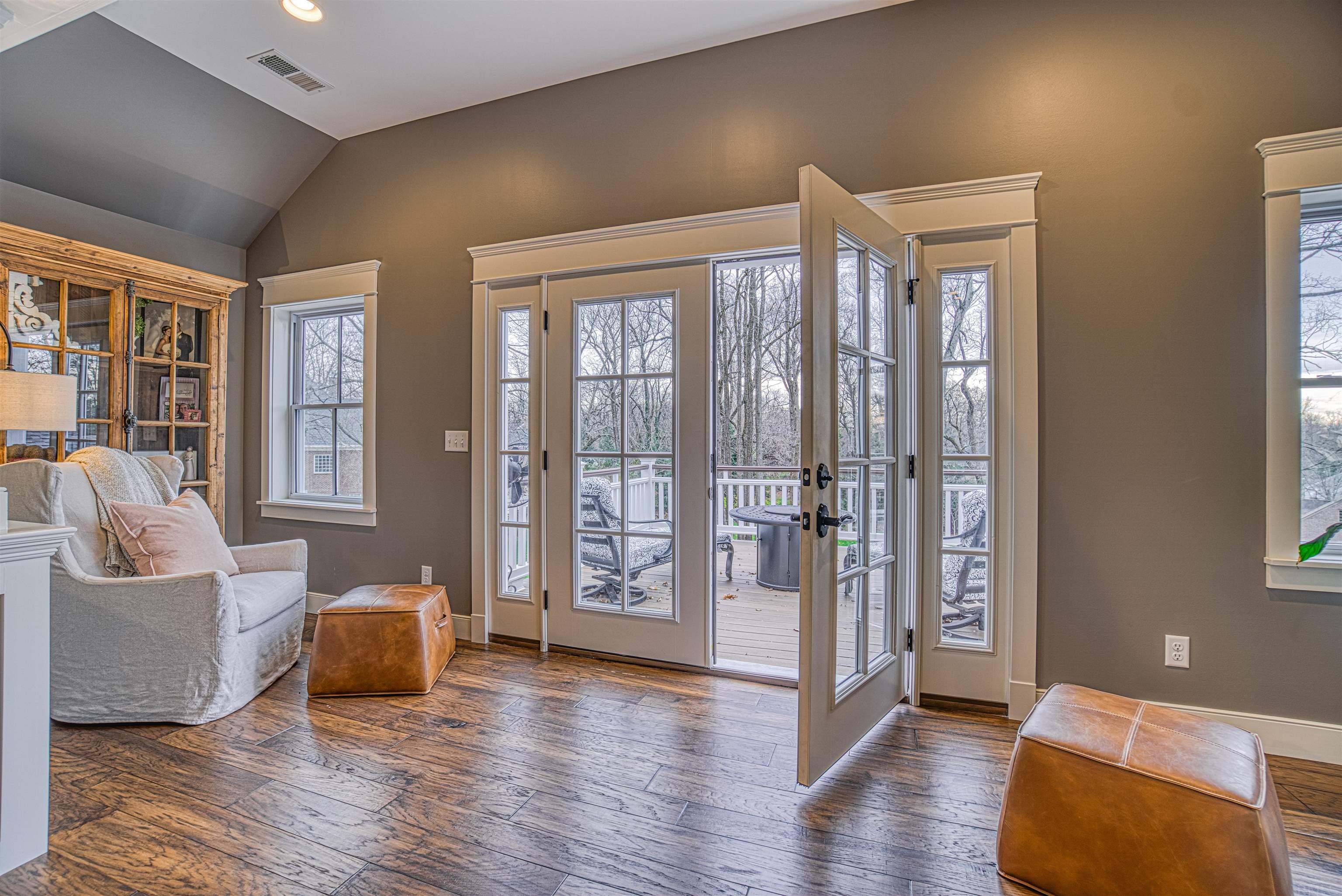 6213 Newburgh Road Evansville, IN 47715 - Photo 20 of 36 Gallery Image 20