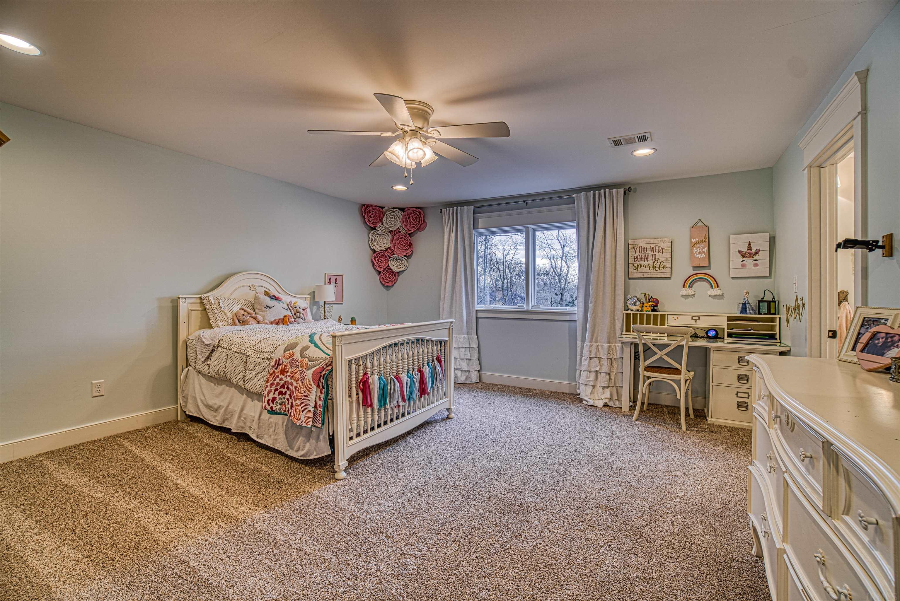 6213 Newburgh Road Evansville, IN 47715 - Photo 29 of 36 Gallery Image 29